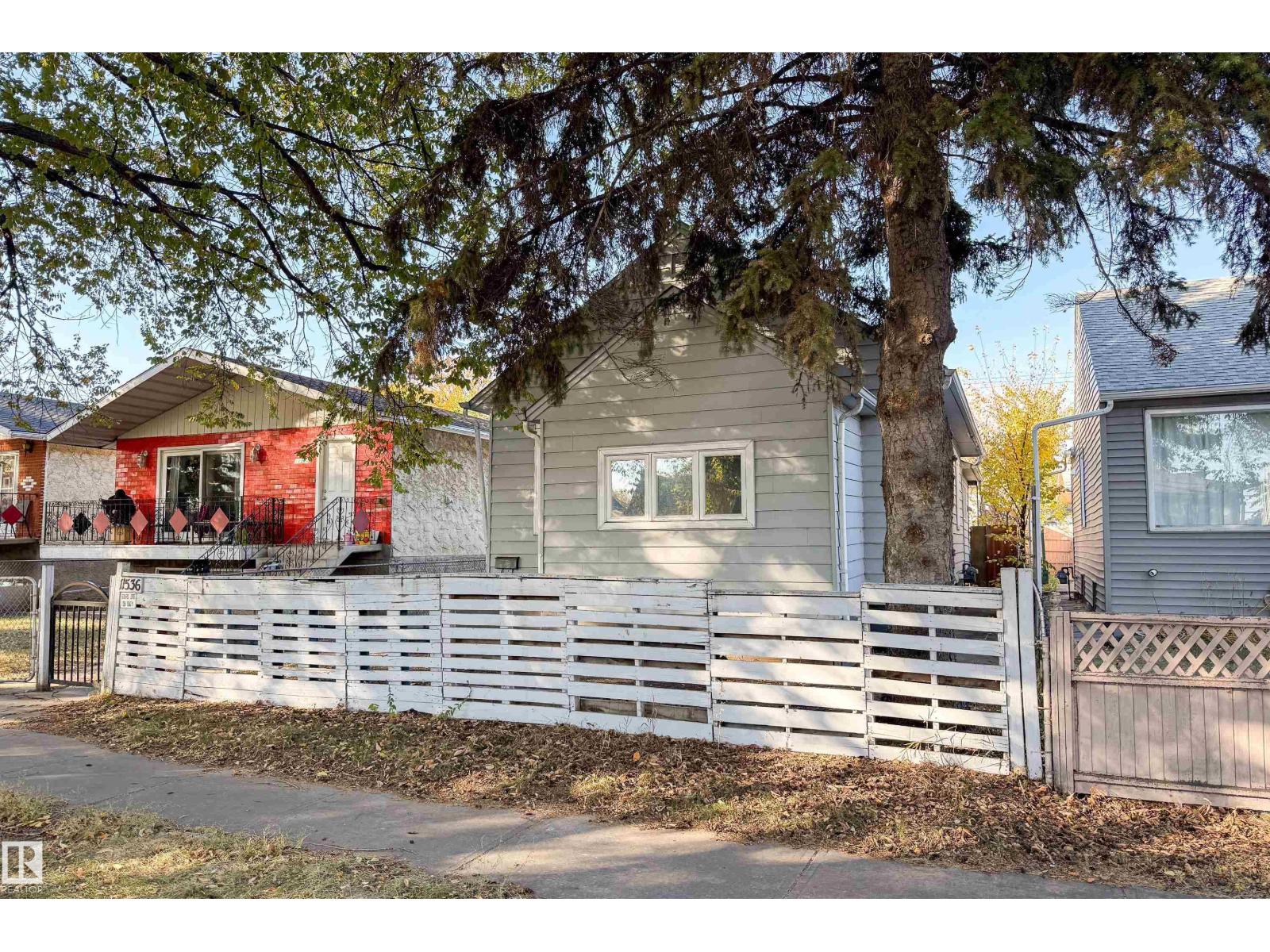 11536 83 ST NW, Edmonton