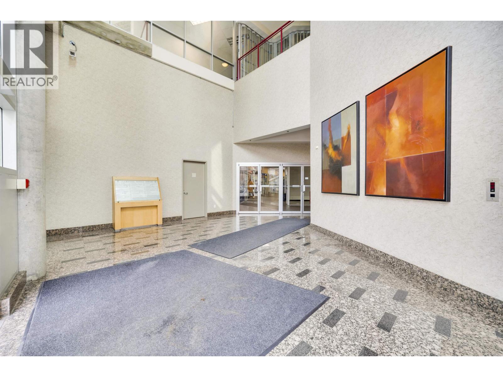 605 4538 KINGSWAY, Burnaby