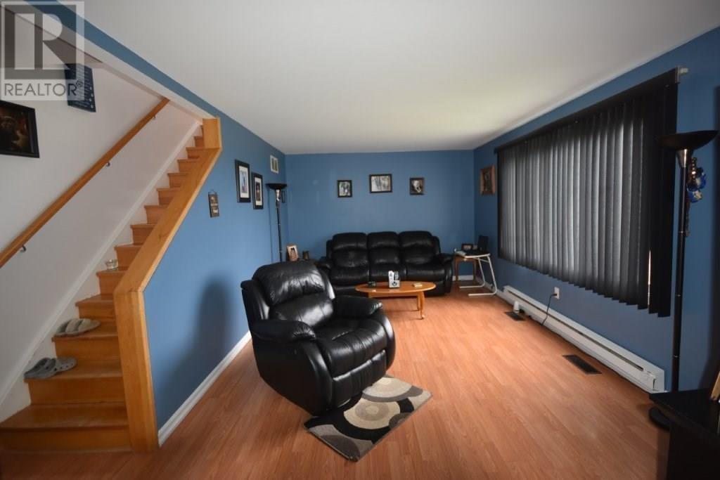 27 ANDERSON STREET - 10