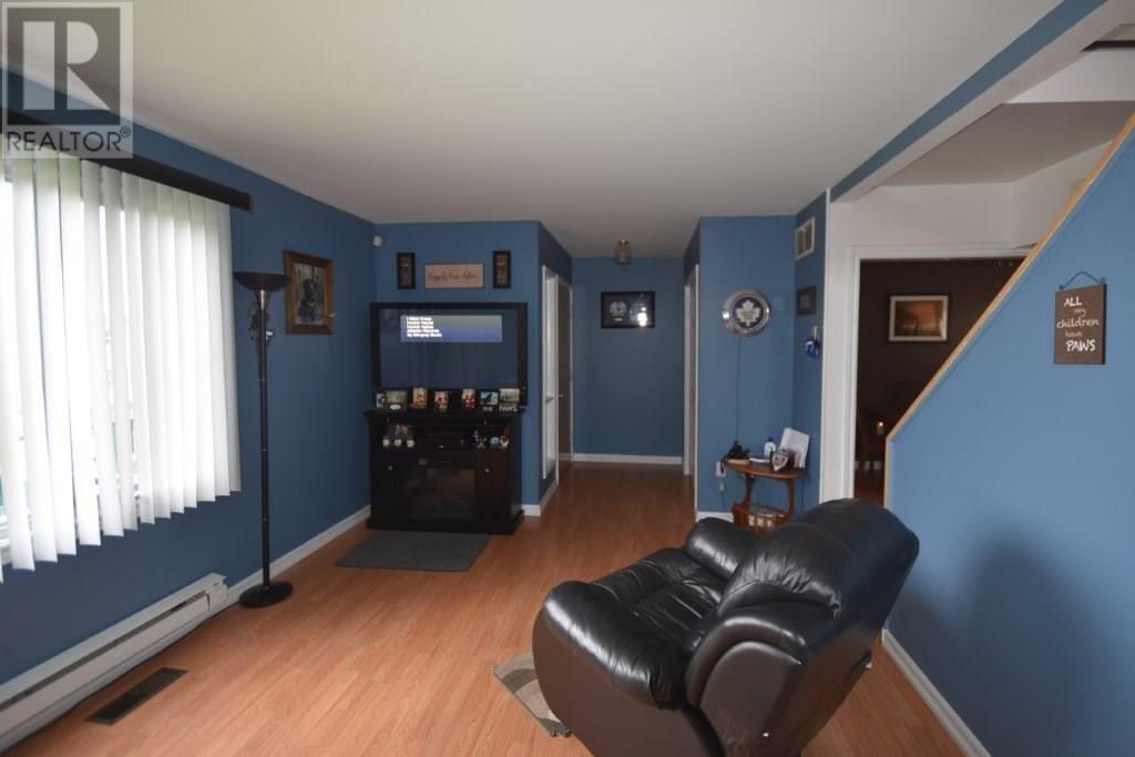 27 ANDERSON STREET - 11