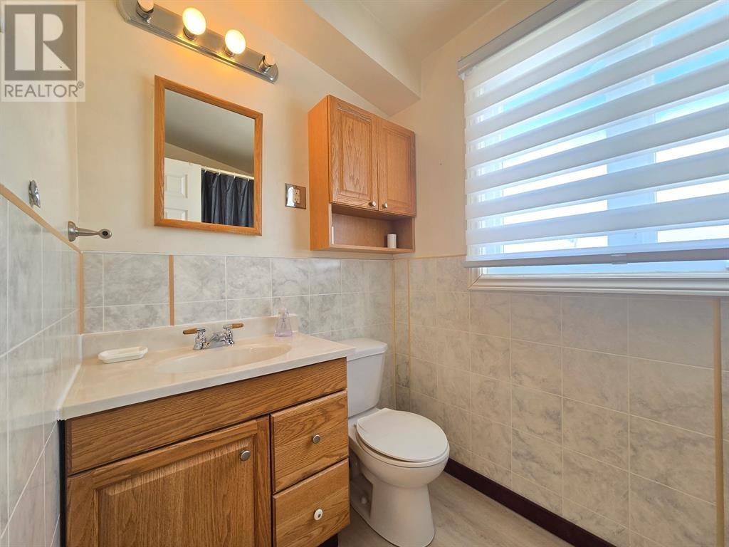 27 ANDERSON STREET - 15