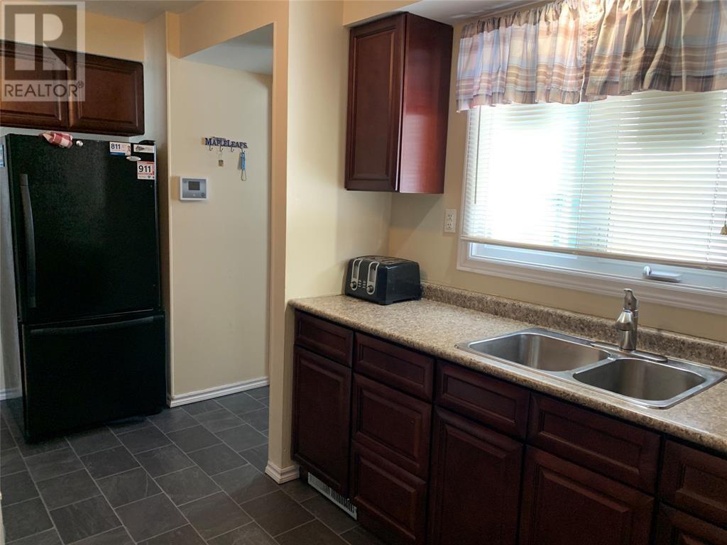 27 ANDERSON STREET - 7