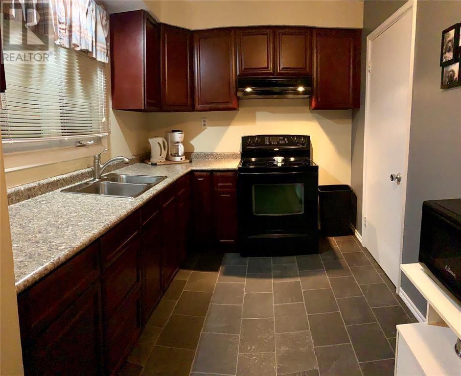 27 ANDERSON STREET - 8