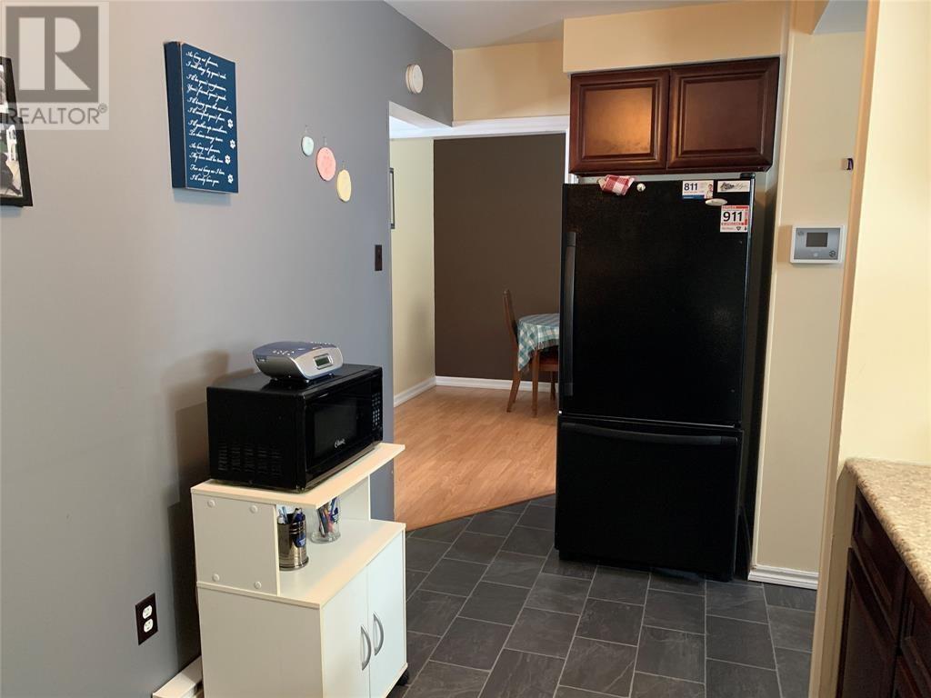 27 ANDERSON STREET - 9