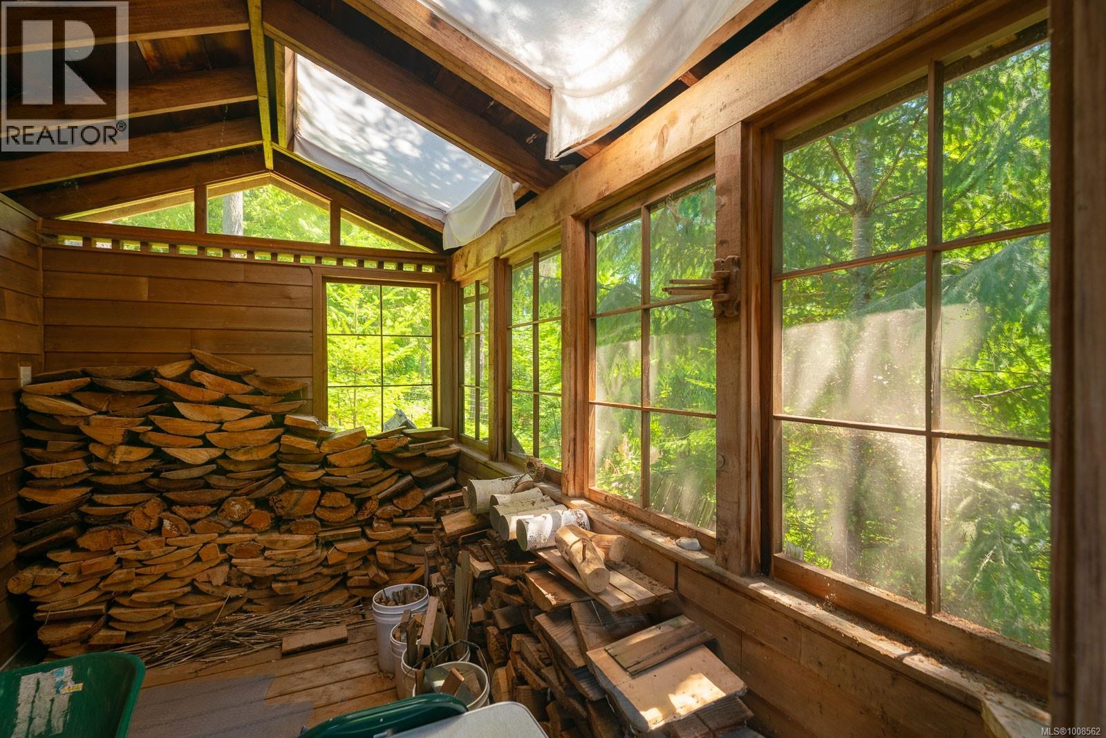 300&304 DEER Rd, Lake Cowichan