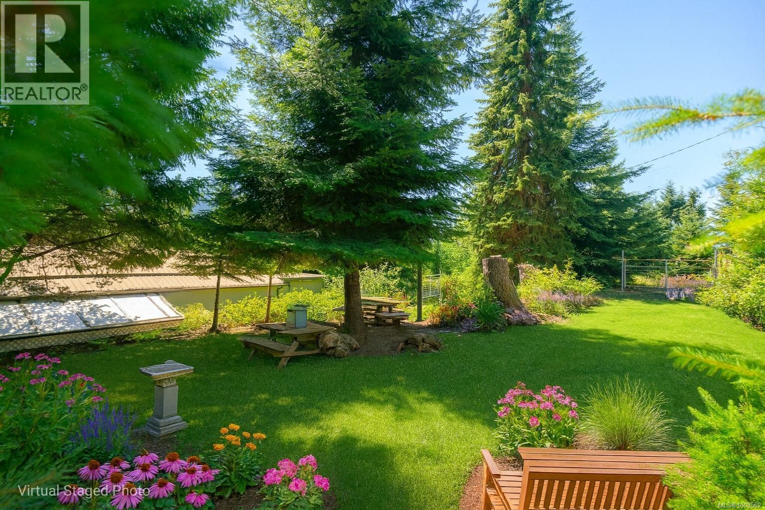 300&304 DEER Rd, Lake Cowichan