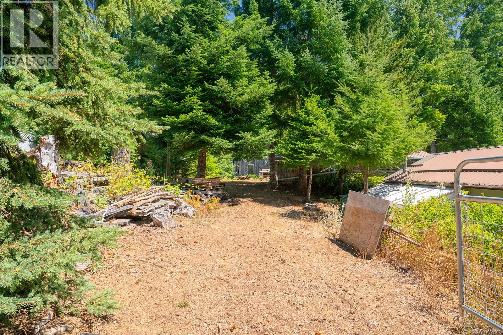 300&304 DEER Rd, Lake Cowichan
