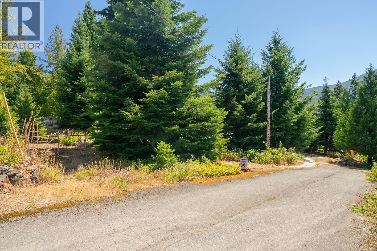 300&304 DEER Rd, Lake Cowichan