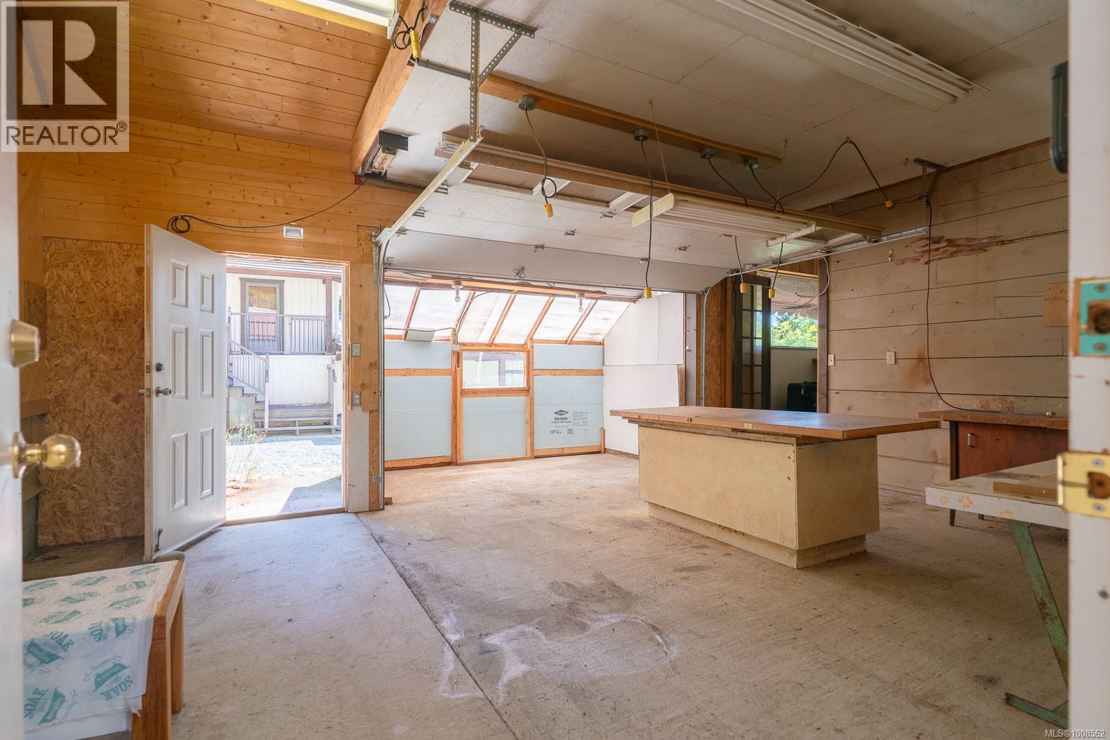 300&304 DEER Rd, Lake Cowichan