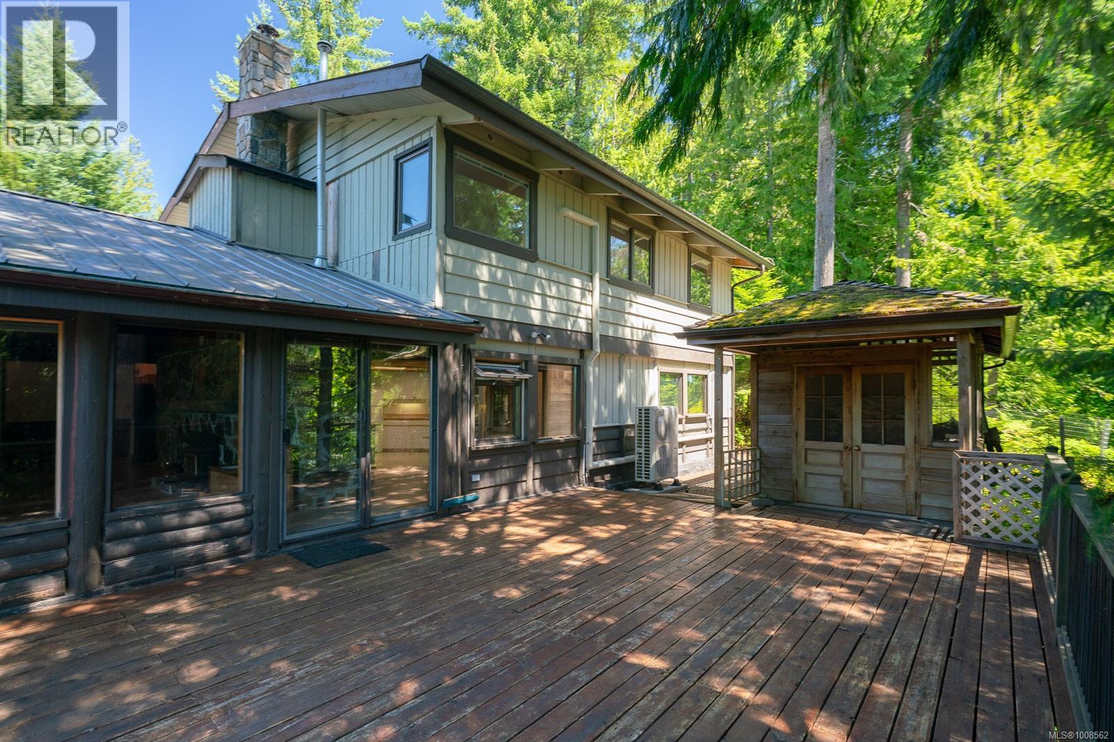 300&304 DEER Rd, Lake Cowichan