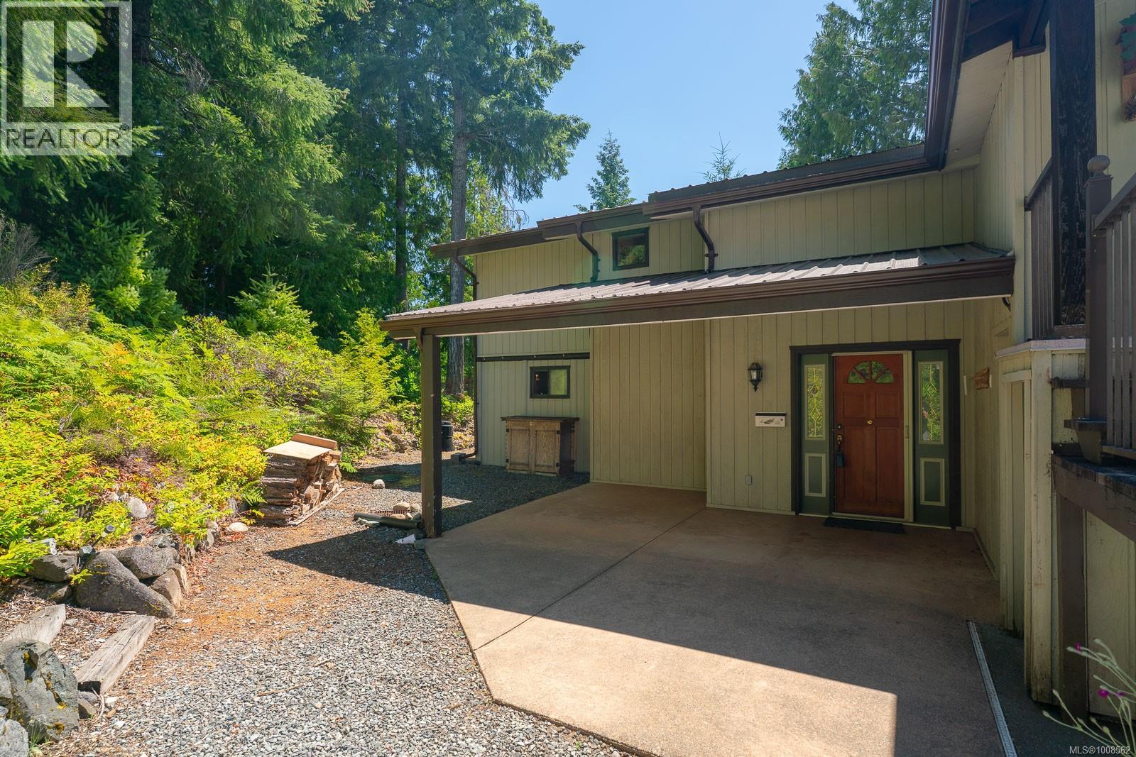 300&304 DEER Rd, Lake Cowichan