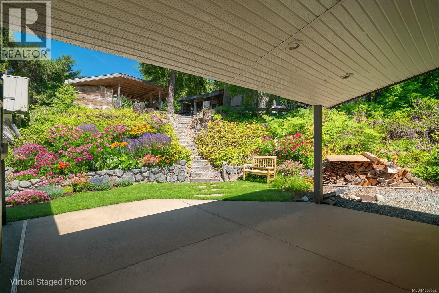 300&304 DEER Rd, Lake Cowichan