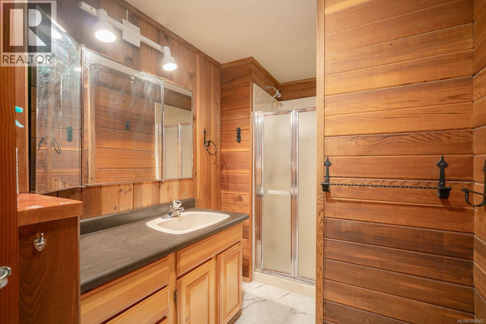 300&304 DEER Rd, Lake Cowichan