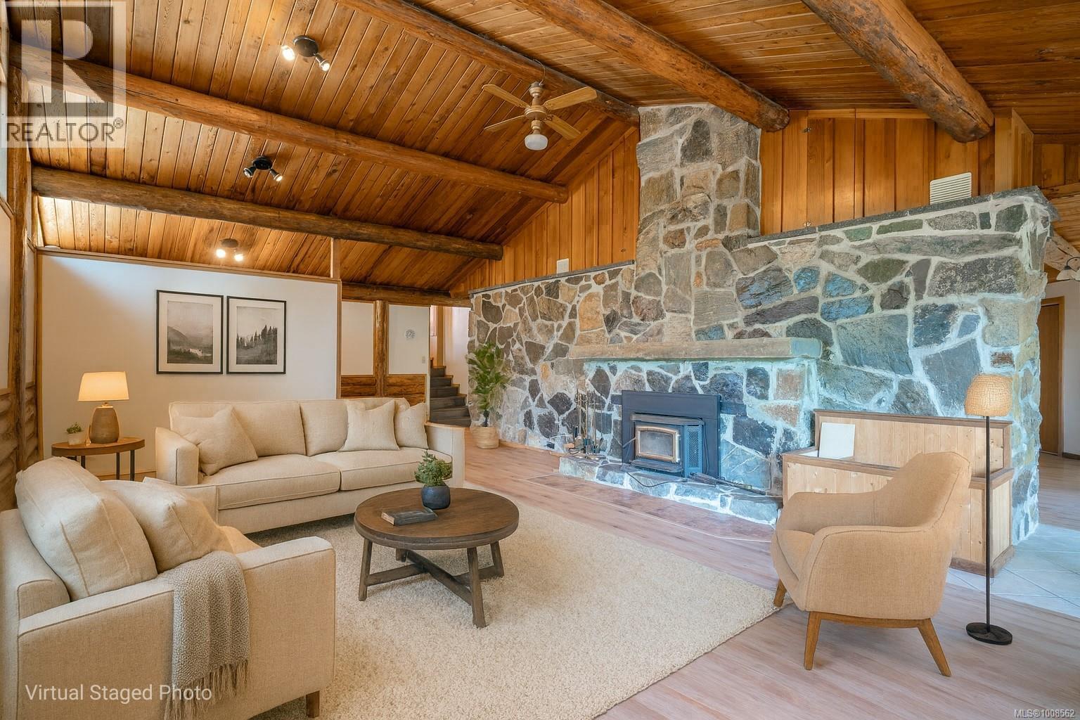 300&304 DEER Rd, Lake Cowichan