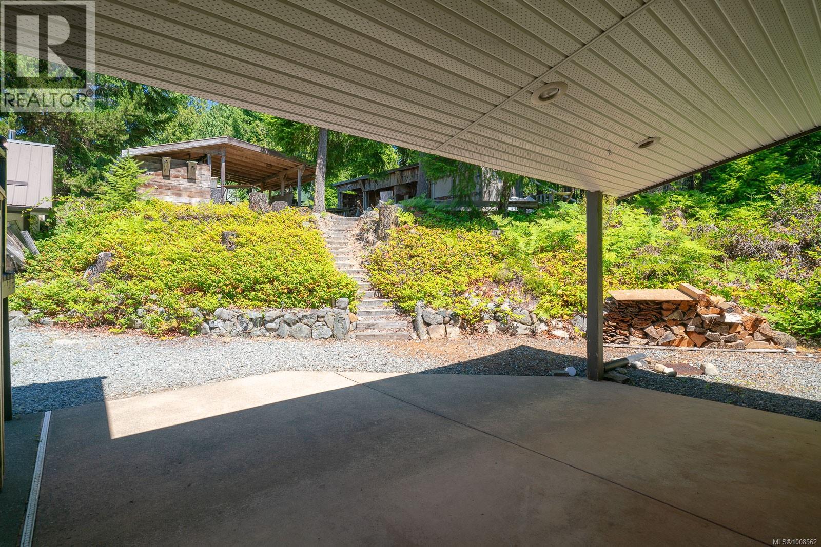 300&304 DEER Rd, Lake Cowichan