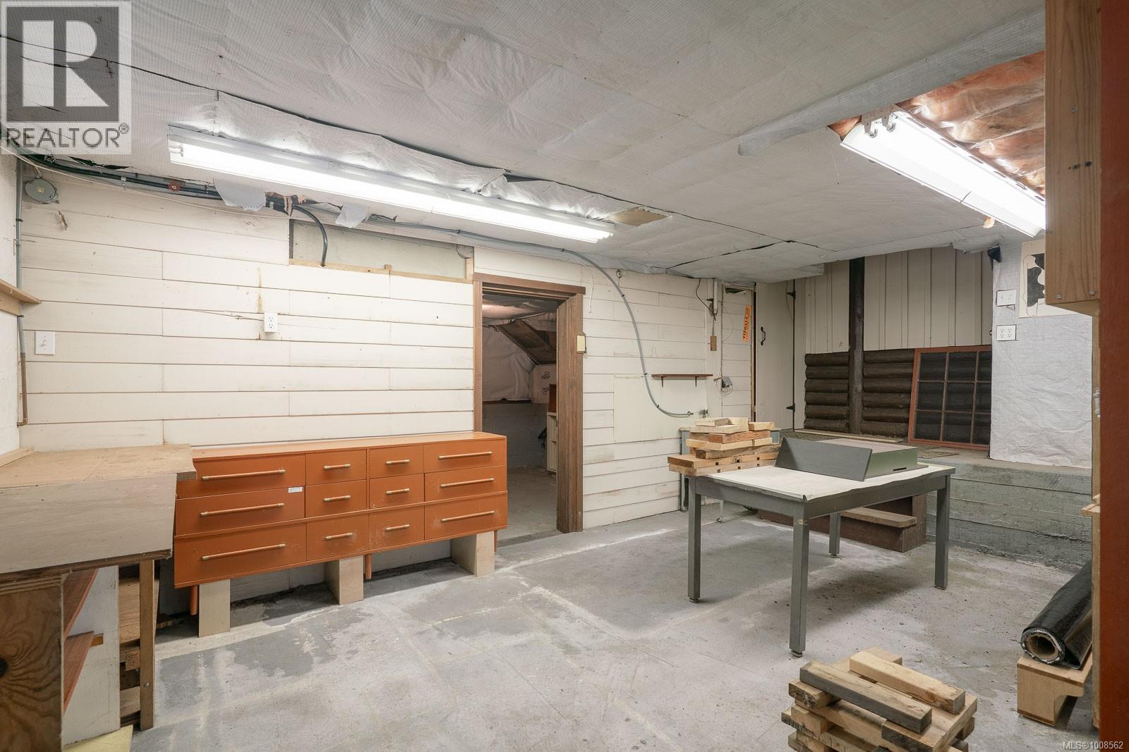 300&304 DEER Rd, Lake Cowichan