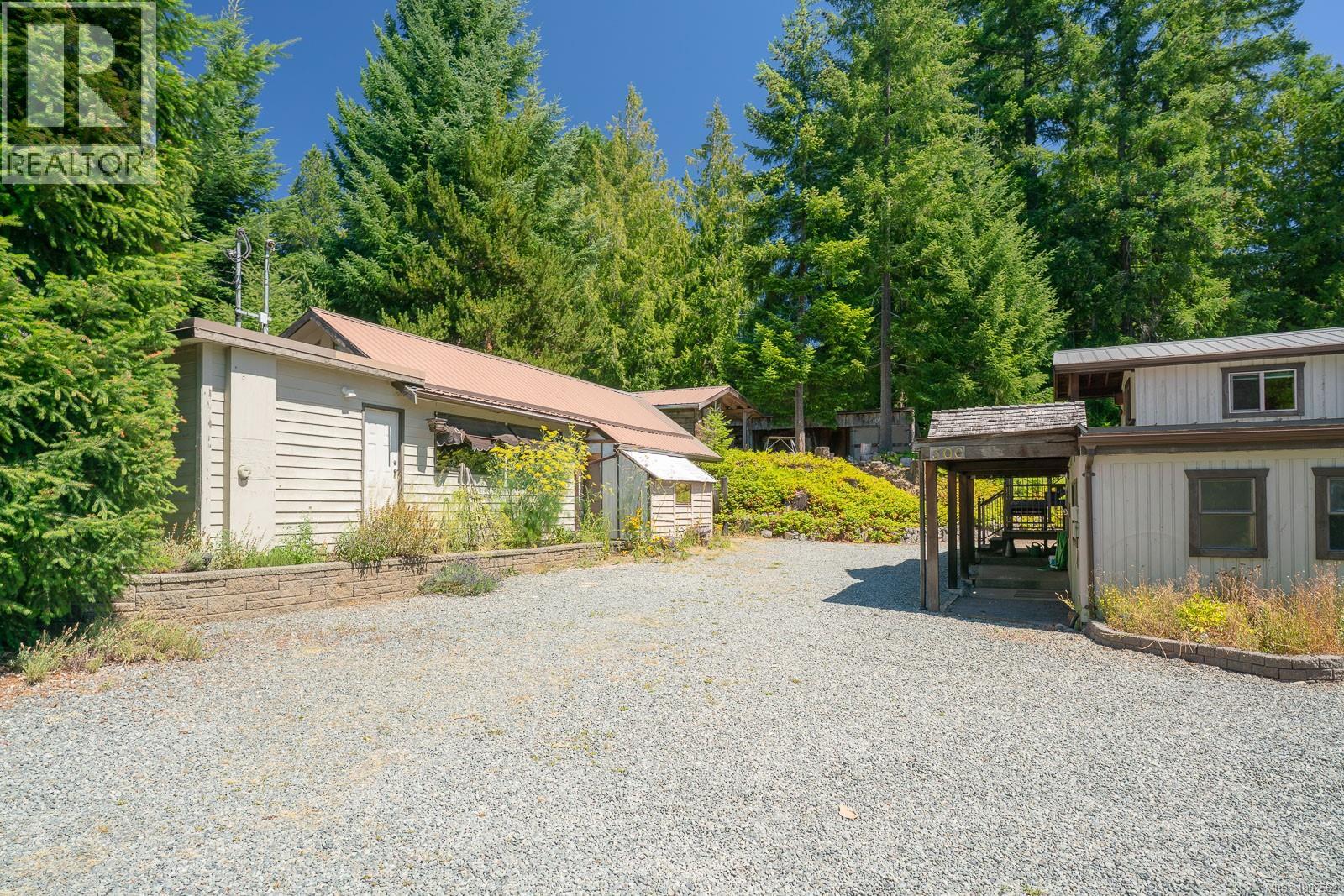 300&304 DEER Rd, Lake Cowichan
