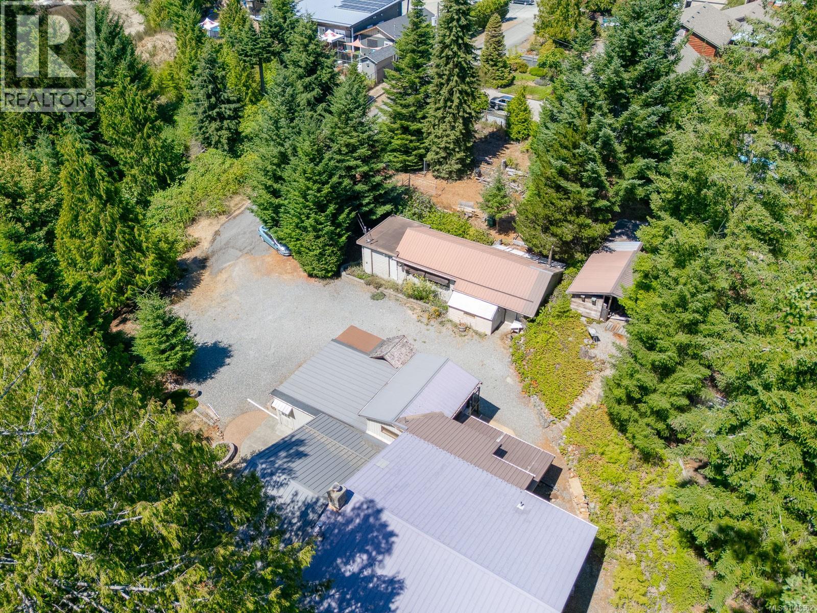 300&304 DEER Rd, Lake Cowichan