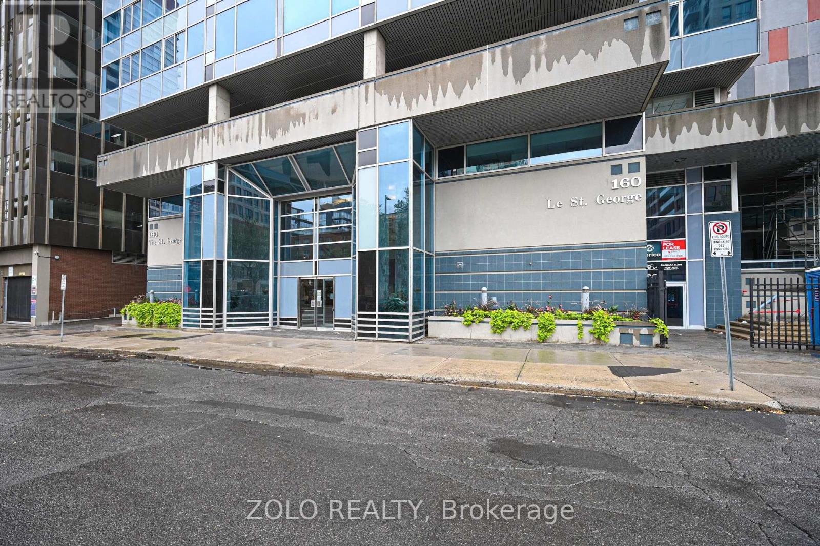 160 George - front entrance