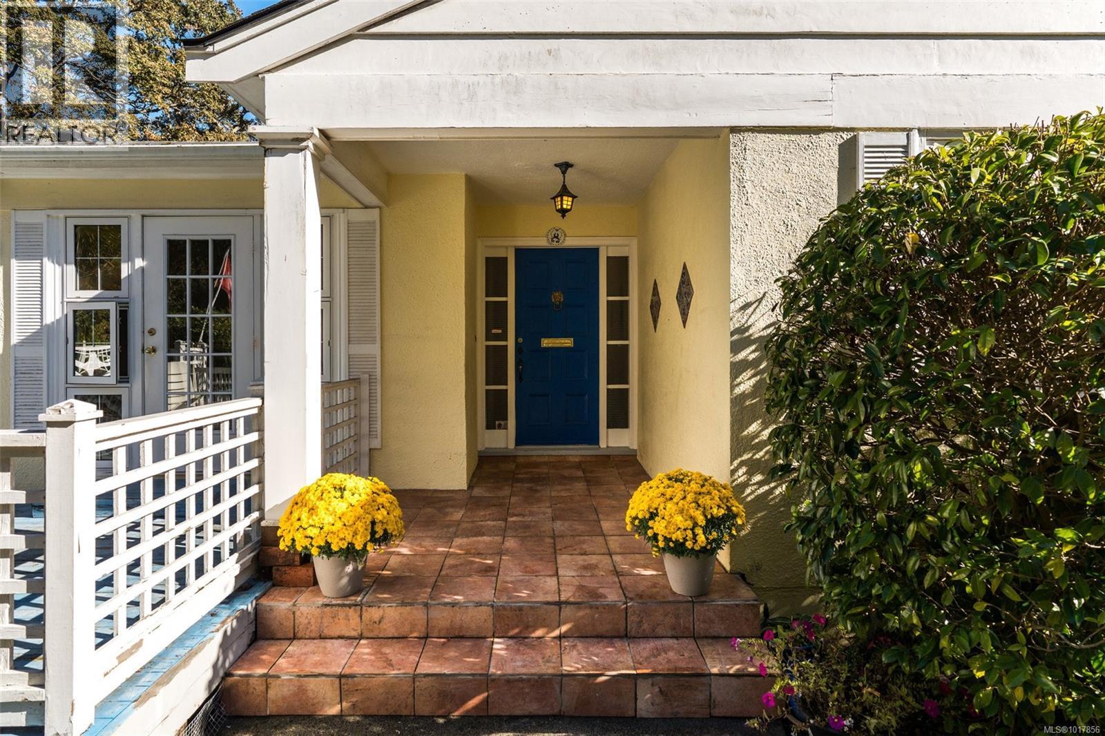  3315 Ripon Road, Oak Bay
