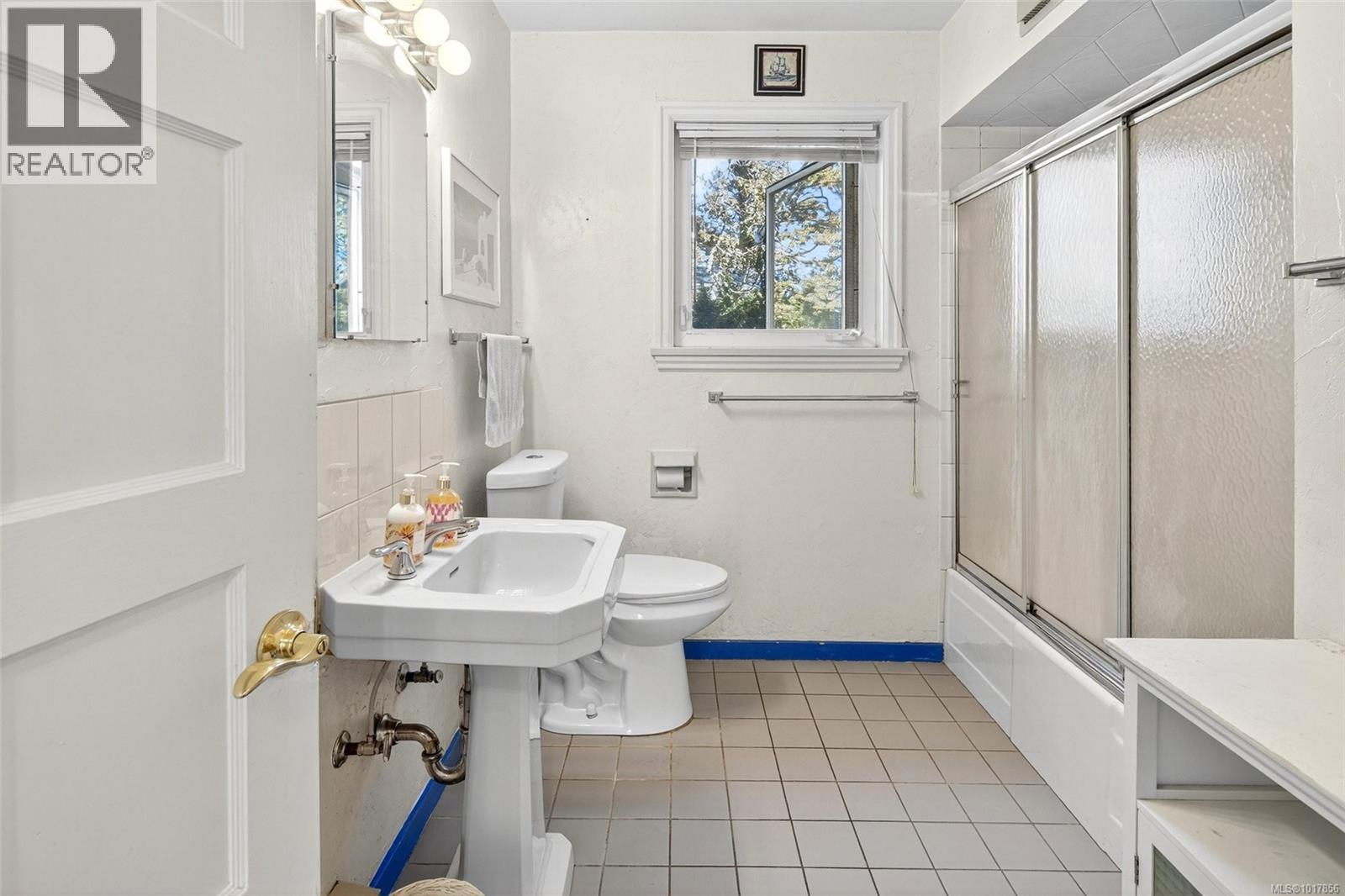  3315 Ripon Road, Oak Bay