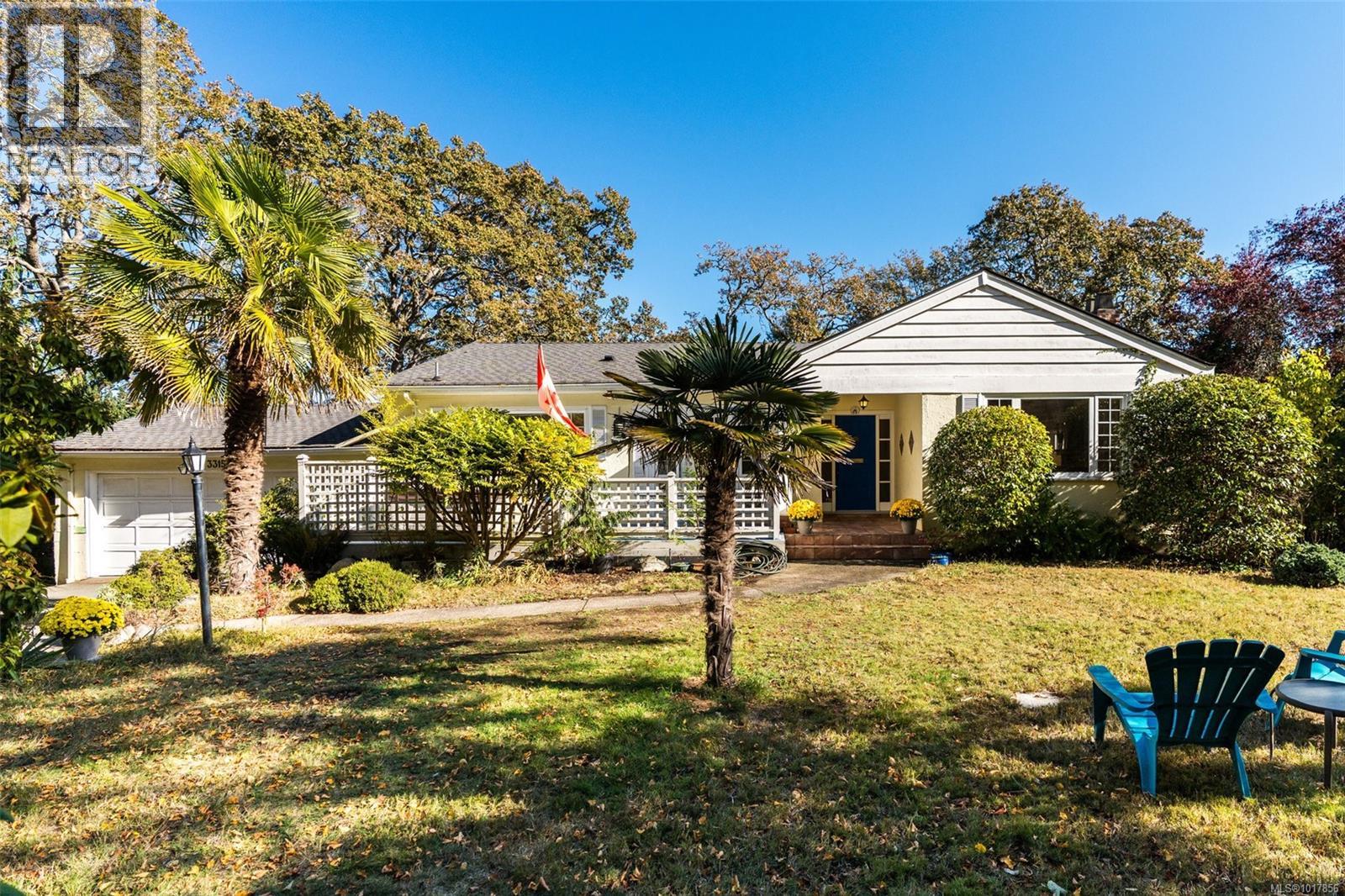  3315 Ripon Road, Oak Bay