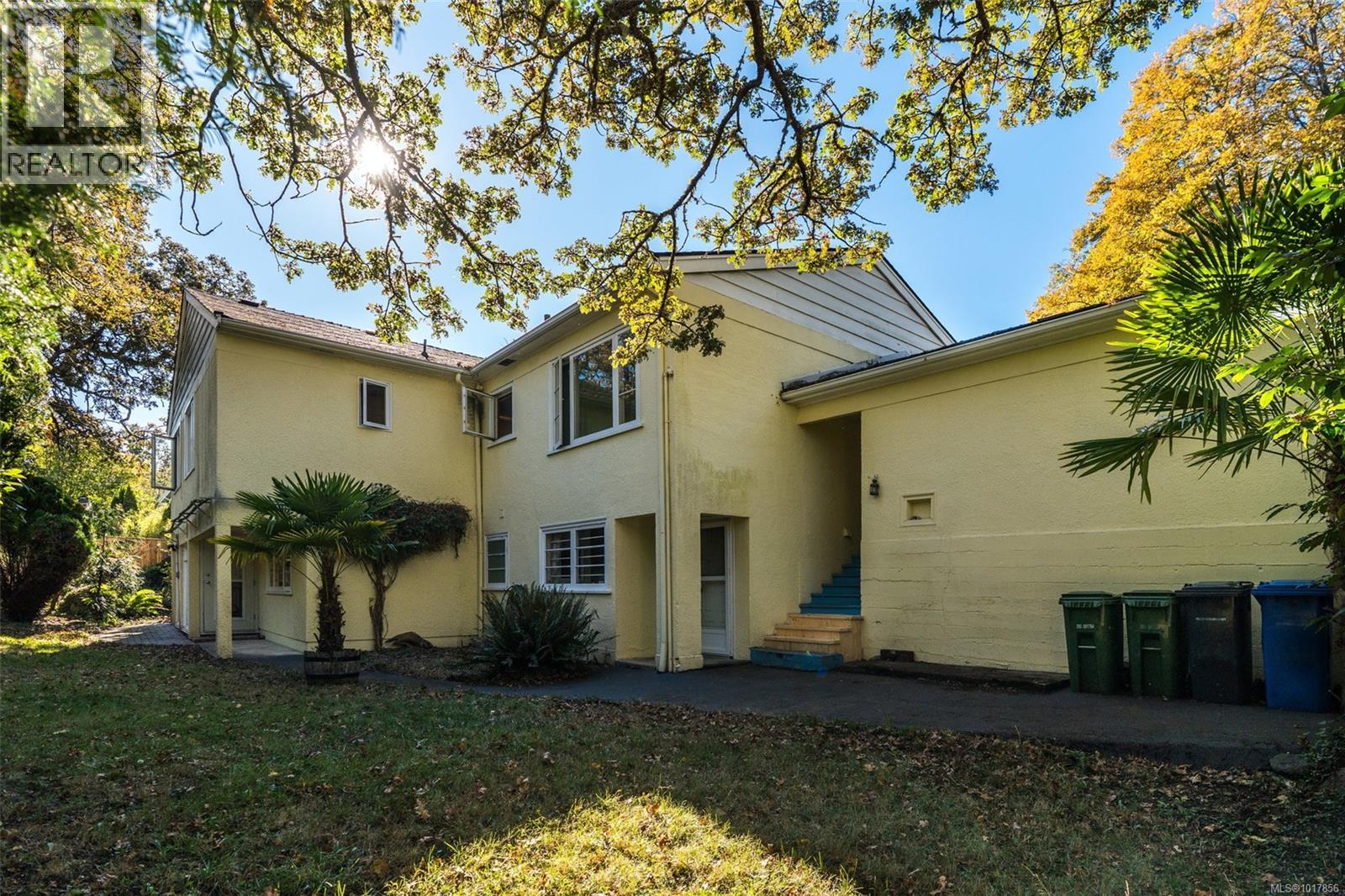  3315 Ripon Road, Oak Bay