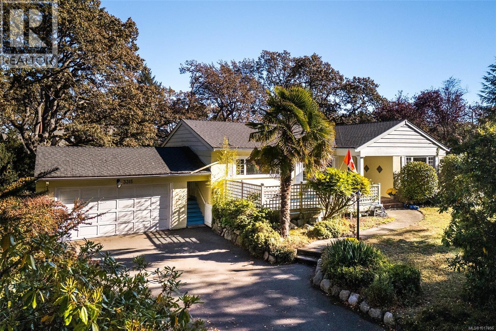  3315 Ripon Road, Oak Bay