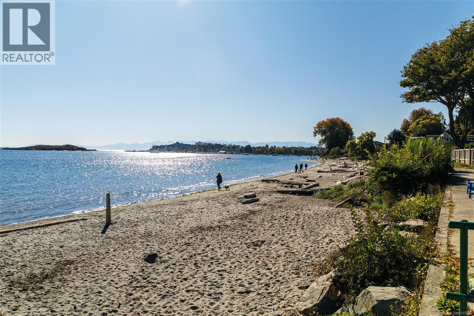  3315 Ripon Road, Oak Bay