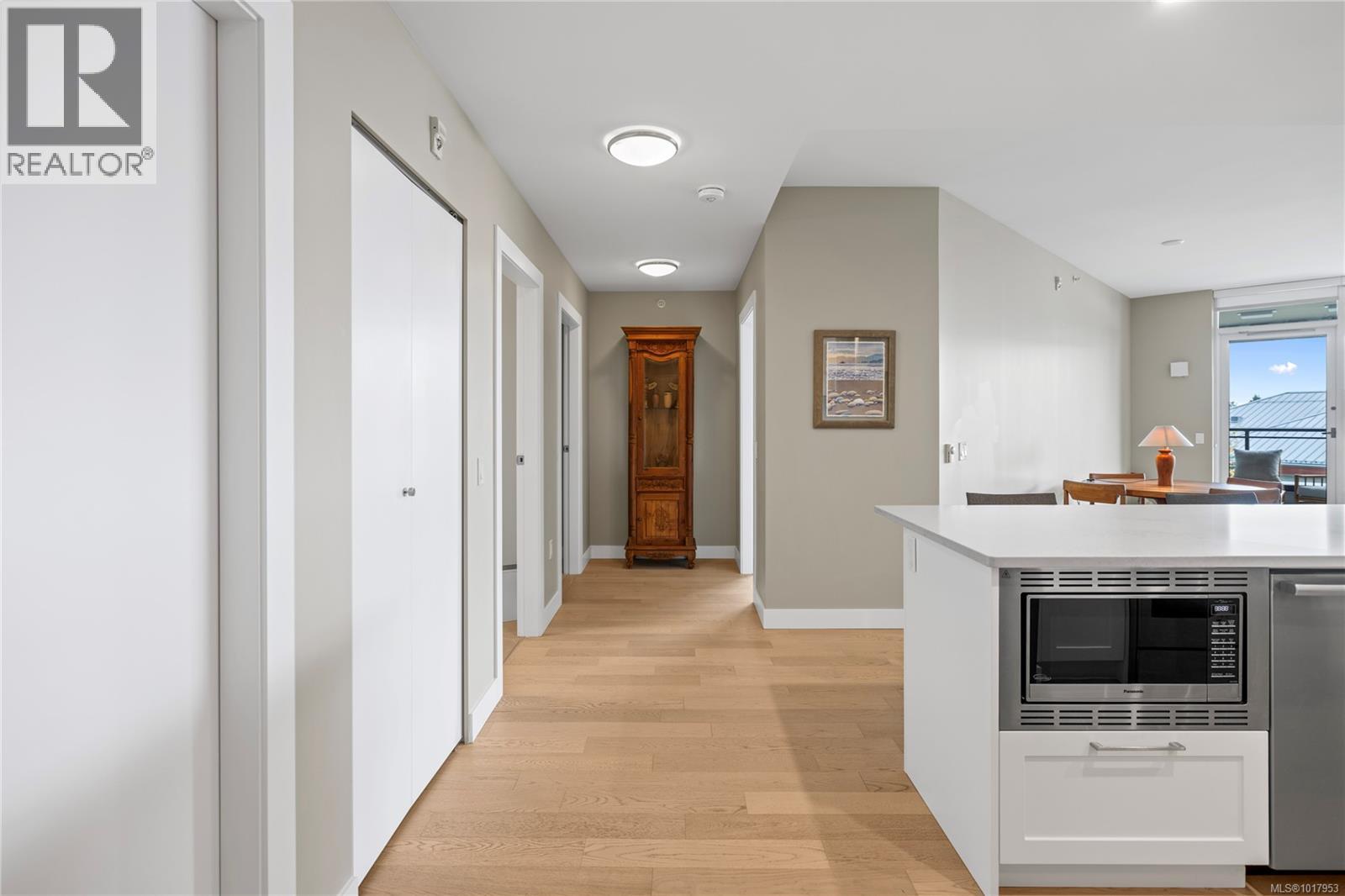 202 3529 Dolphin Dr, Nanoose Bay