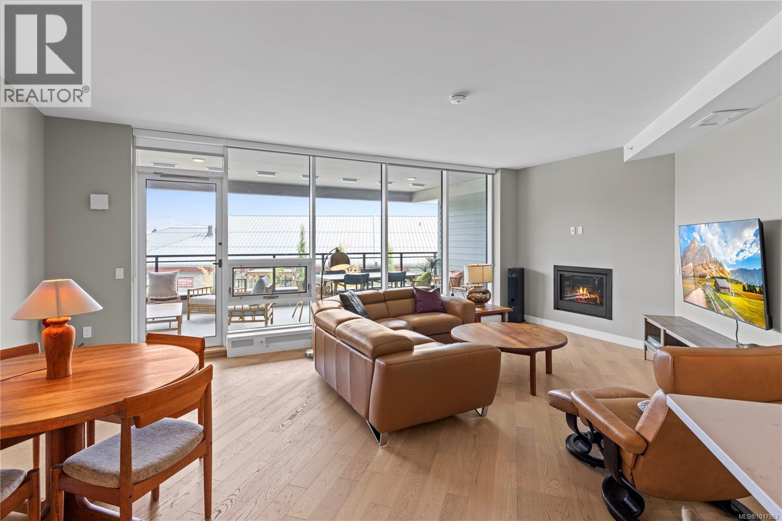 202 3529 Dolphin Dr, Nanoose Bay