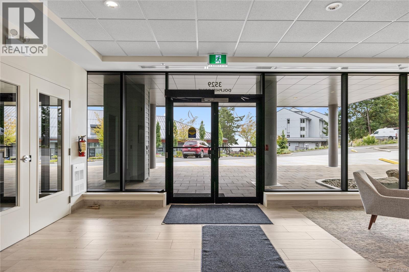 202 3529 Dolphin Dr, Nanoose Bay