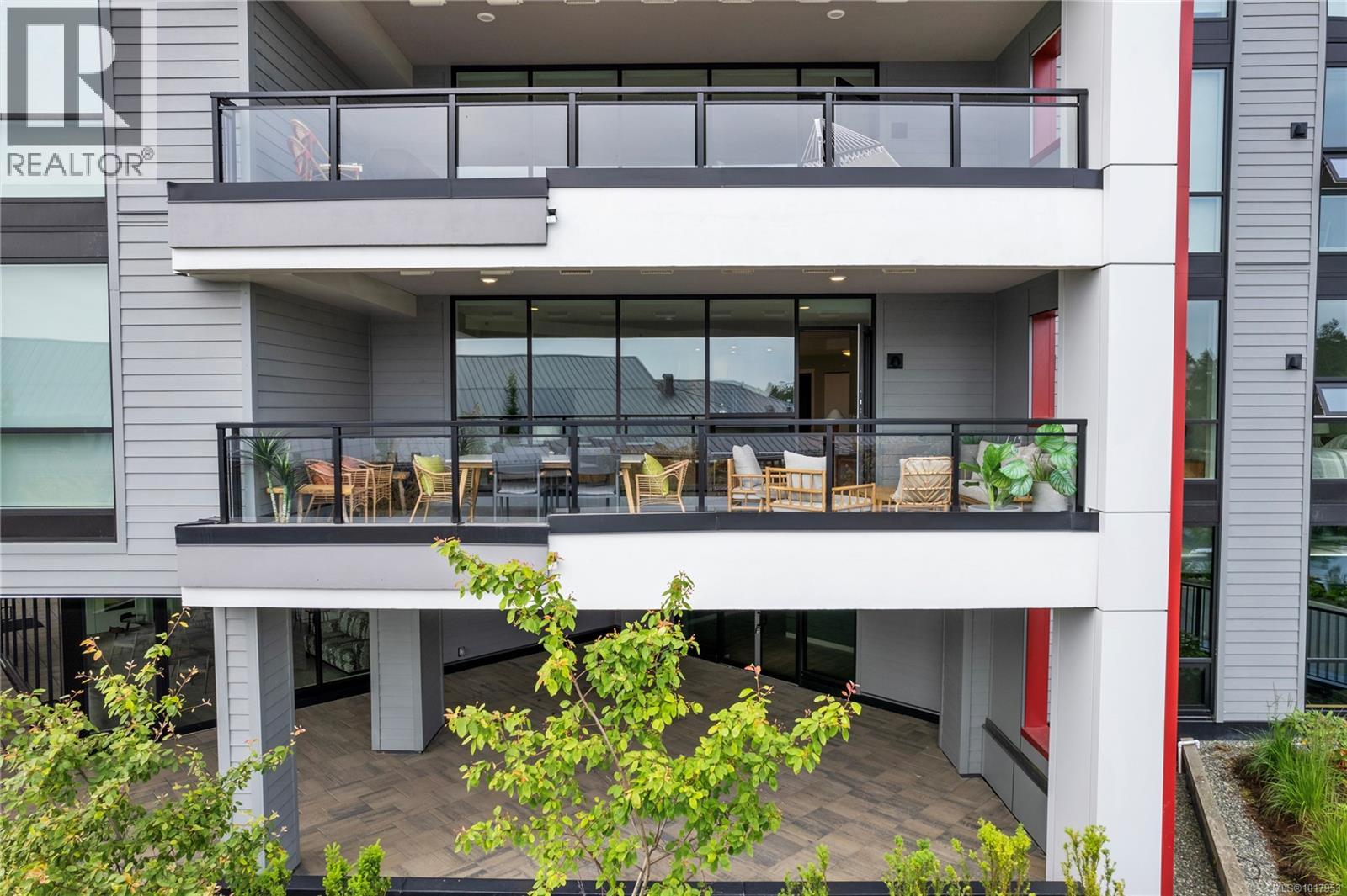 202 3529 Dolphin Dr, Nanoose Bay