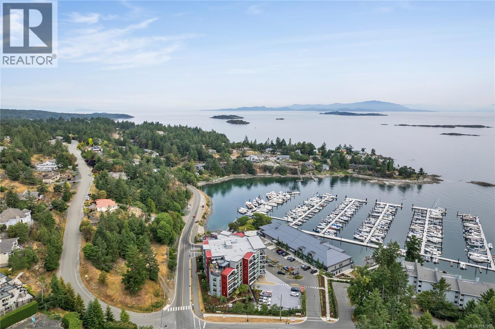 202 3529 Dolphin Dr, Nanoose Bay