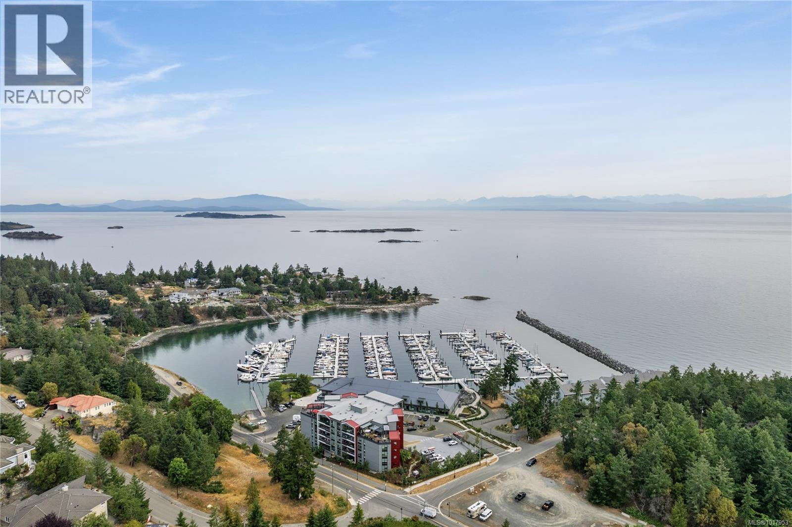 202 3529 Dolphin Dr, Nanoose Bay