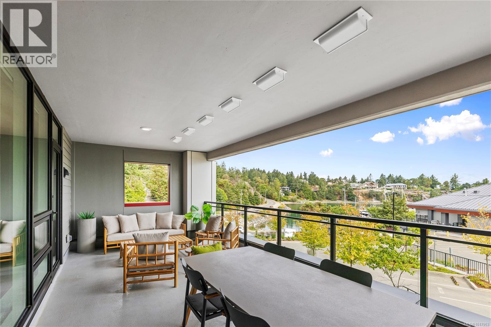 202 3529 Dolphin Dr, Nanoose Bay