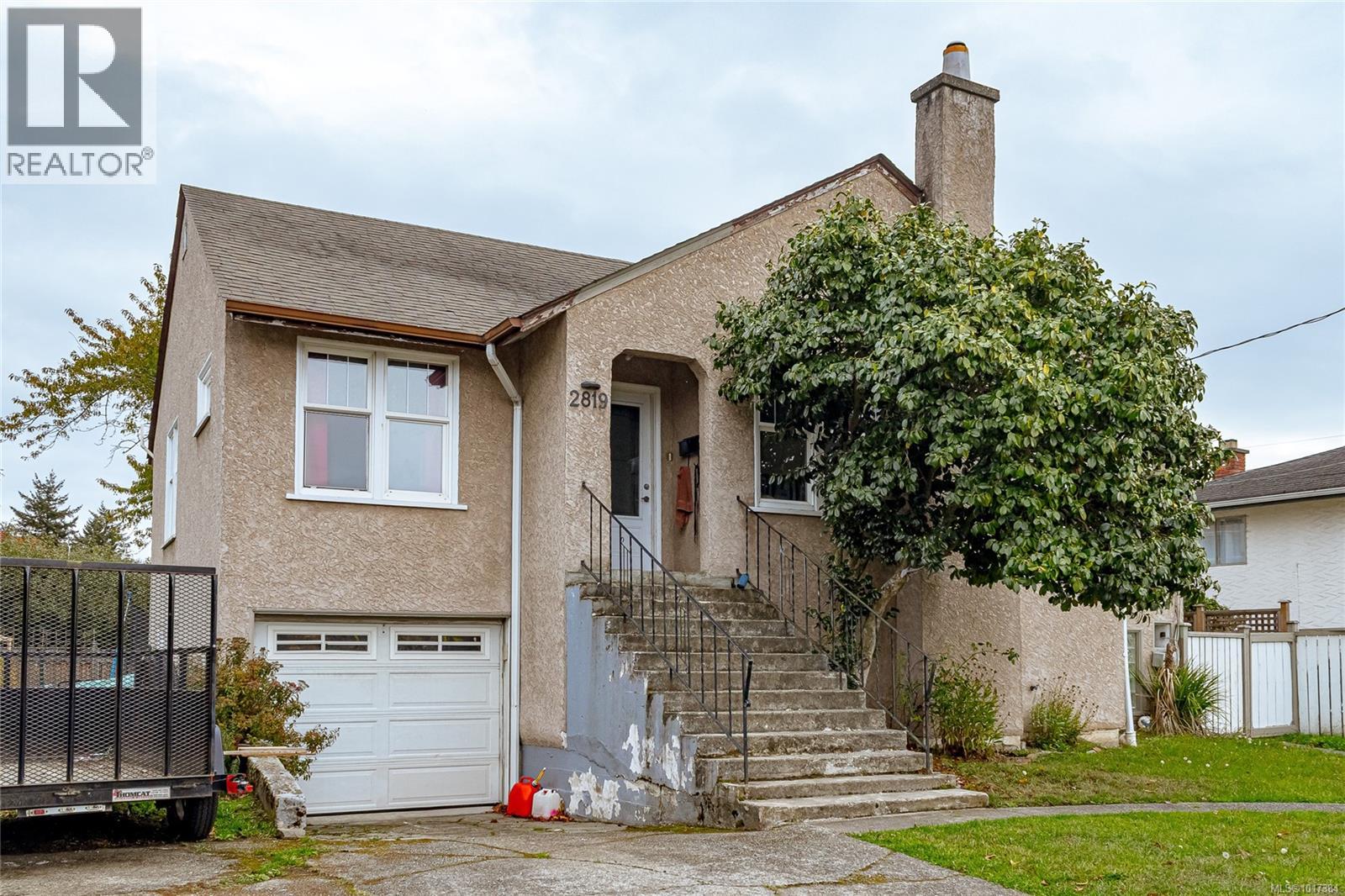  2819 Richmond Road, Saanich