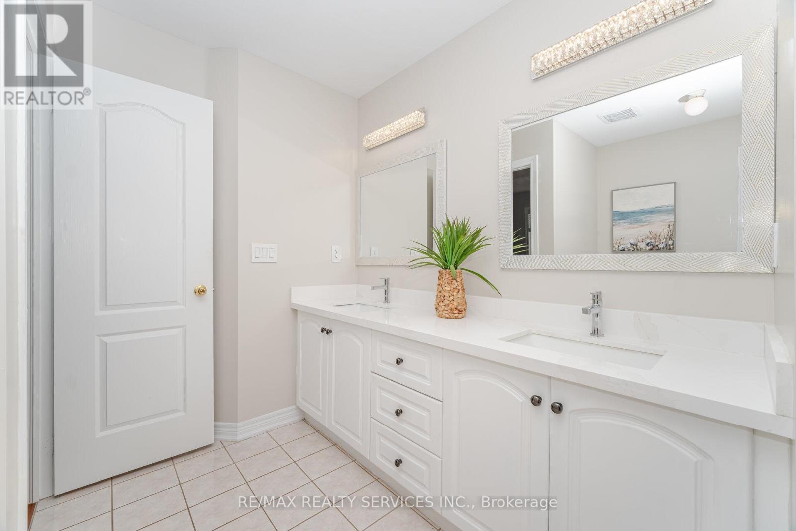 Single Family House for Sale in  IVY GLEN DRIVE Vaughan (Patterson) 