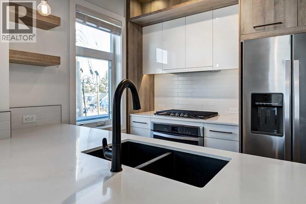 Single Family House for Sale in    Avenue SW Shaganappi Calgary 