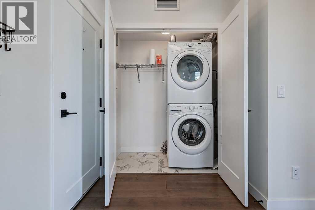 Single Family House for Sale in    Avenue SW Shaganappi Calgary 