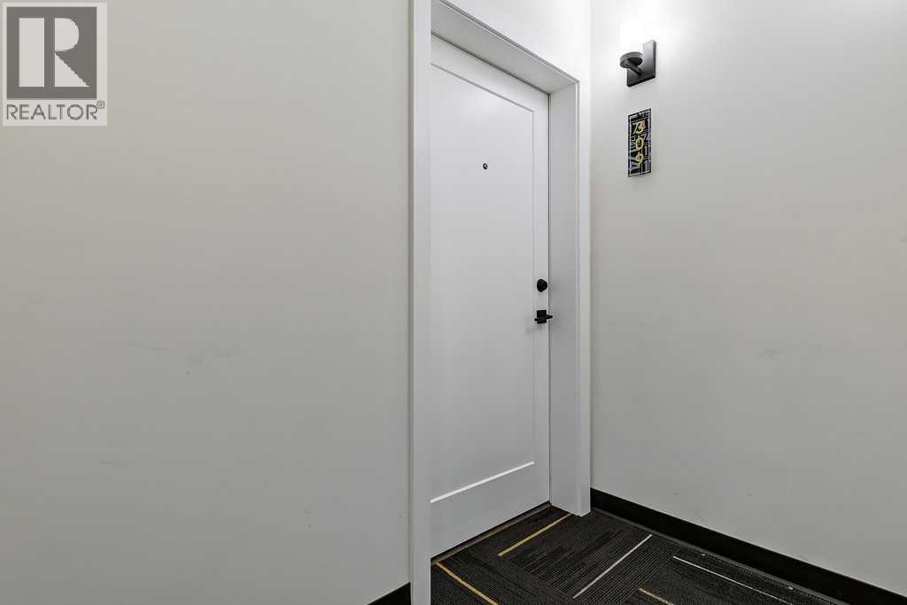 Single Family House for Sale in    Avenue SW Shaganappi Calgary 