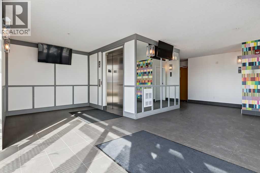 Single Family House for Sale in    Avenue SW Shaganappi Calgary 