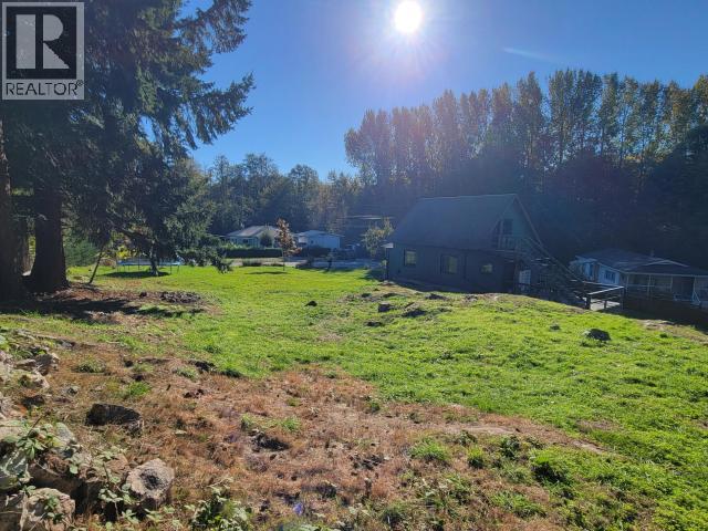 5875 FRASER STREET, Powell River