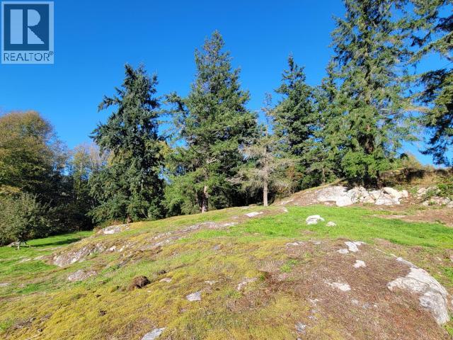 5875 FRASER STREET, Powell River