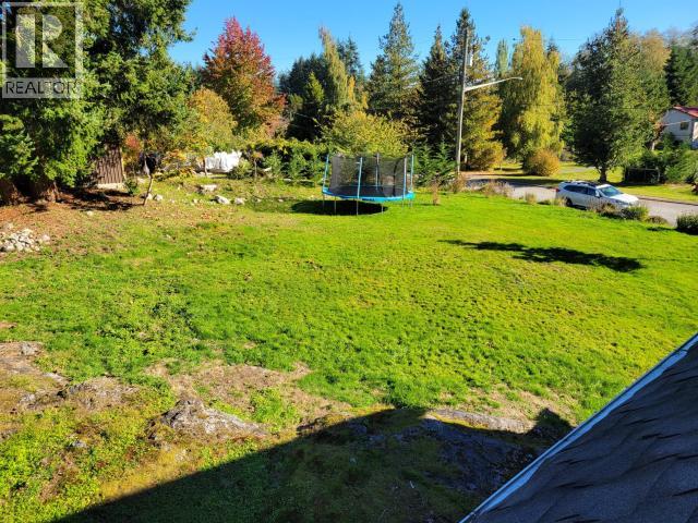 5875 FRASER STREET, Powell River