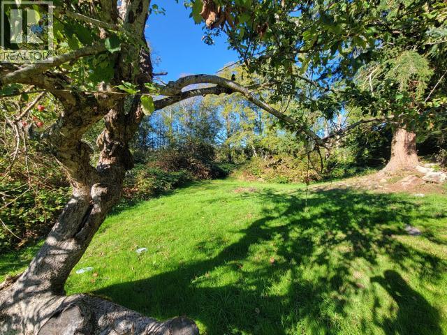 5875 FRASER STREET, Powell River