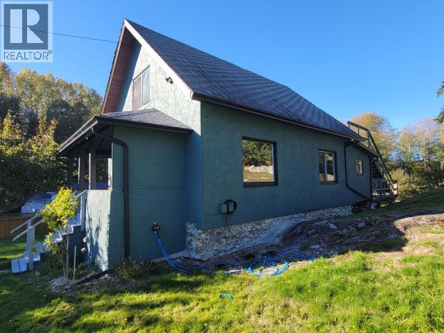 5875 FRASER STREET, Powell River