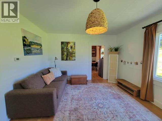 5875 FRASER STREET, Powell River