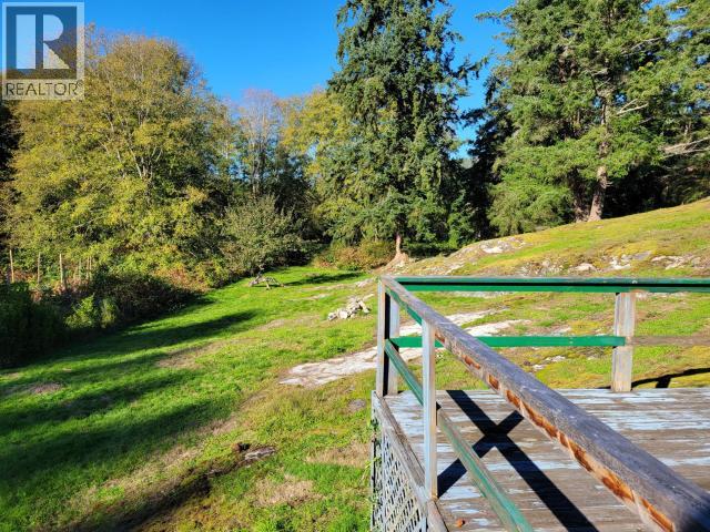 5875 FRASER STREET, Powell River