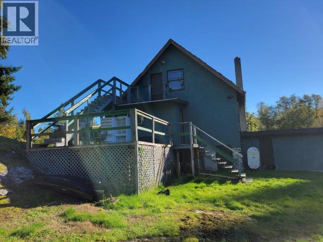 5875 FRASER STREET, Powell River